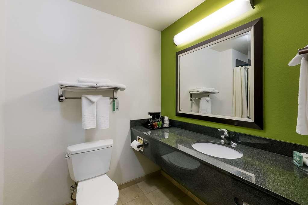 Best Western Douglas Inn & Suites Room photo